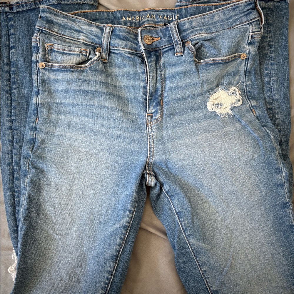 American Eagle Outfitters Light Blue Ripped Skinny Jeans - Picture 1 of 7